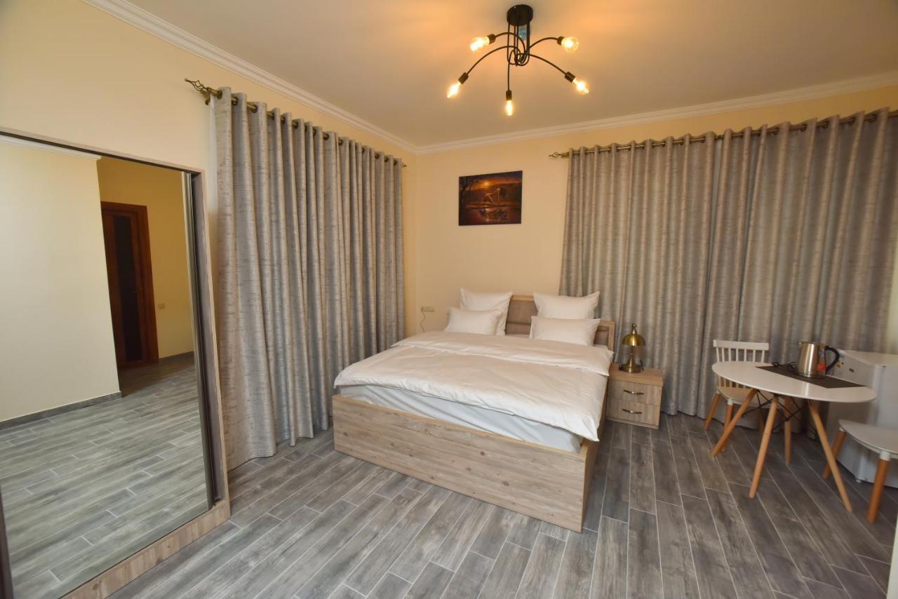 Altunyan Hotel Jerevan Eksteriør billede