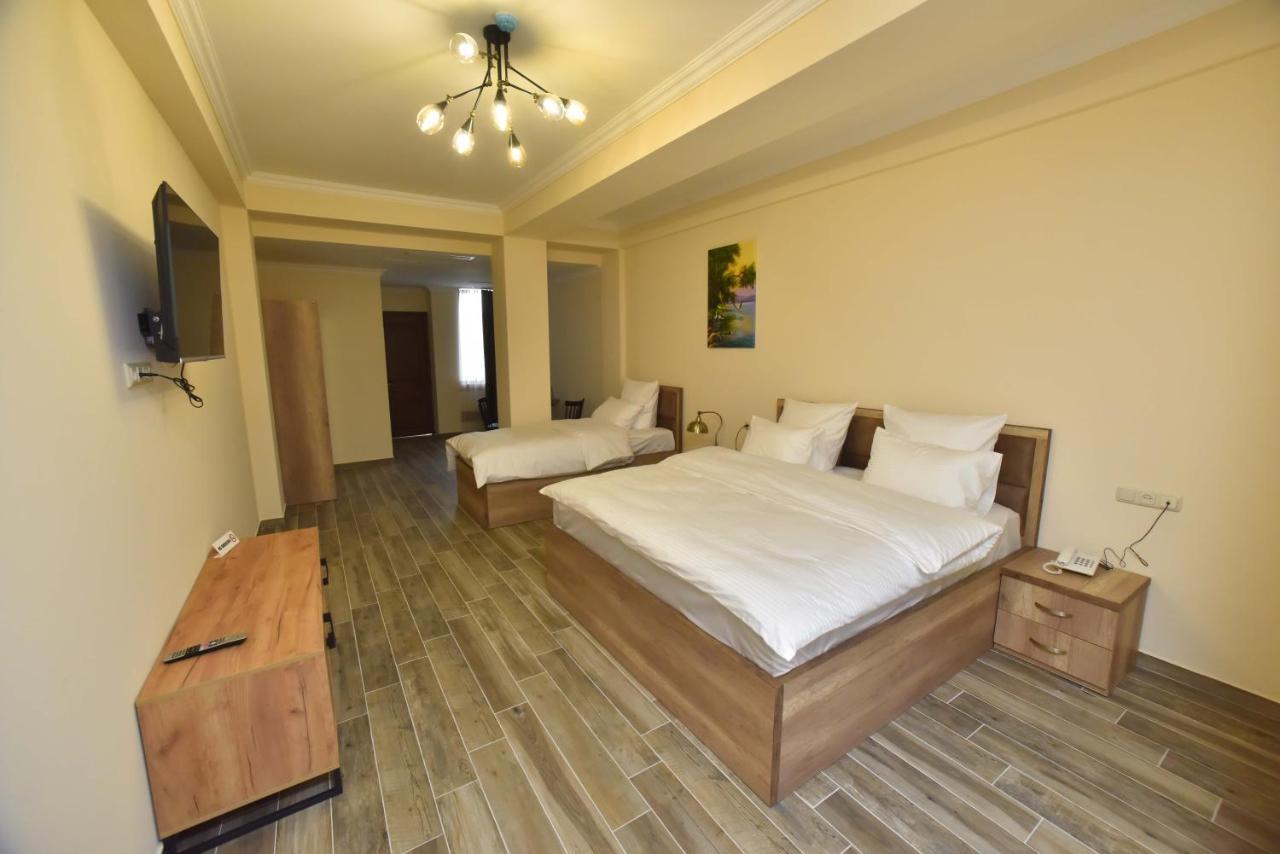 Altunyan Hotel Jerevan Eksteriør billede