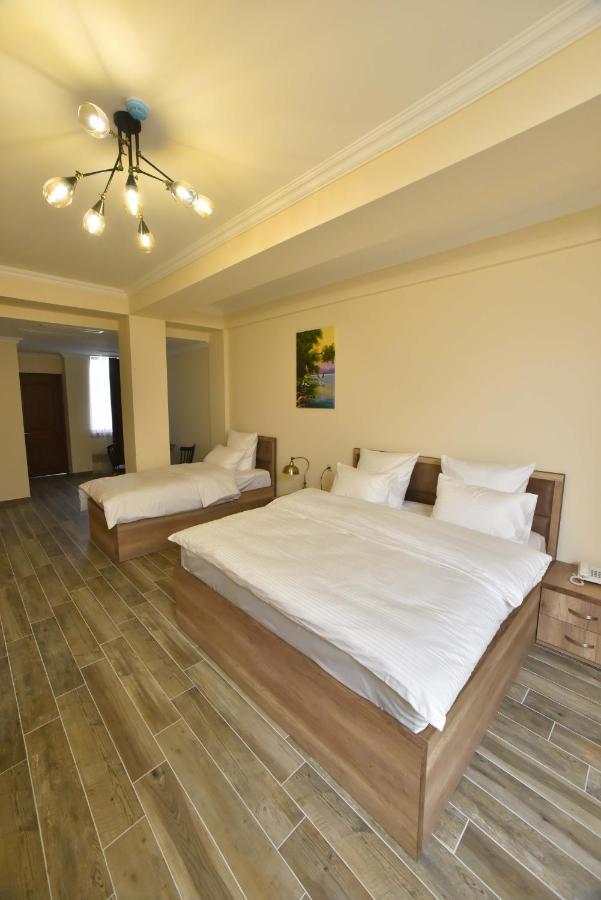Altunyan Hotel Jerevan Eksteriør billede