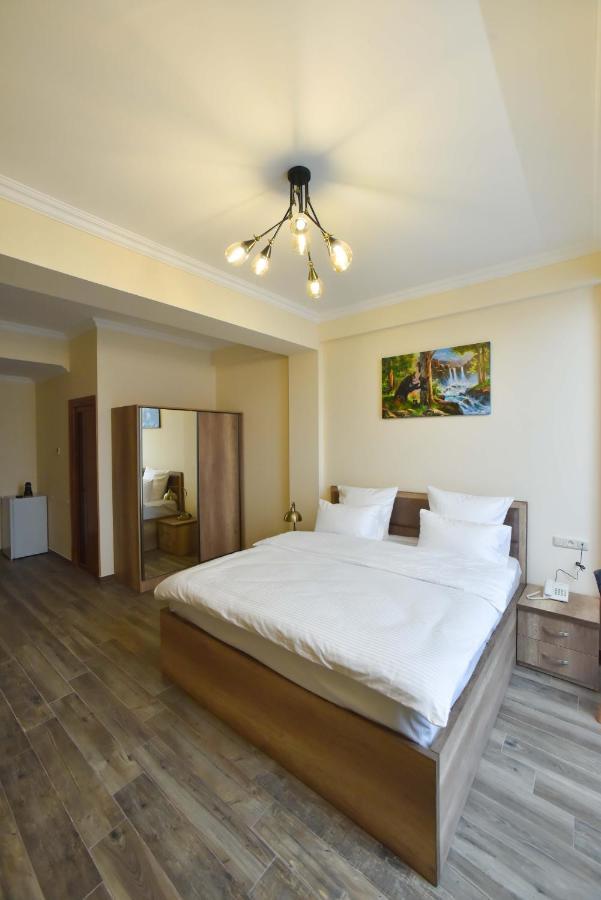 Altunyan Hotel Jerevan Eksteriør billede