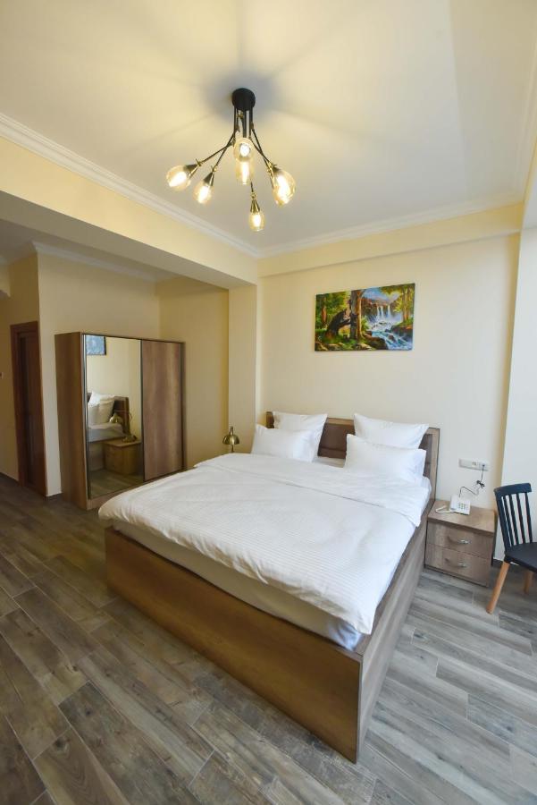Altunyan Hotel Jerevan Eksteriør billede