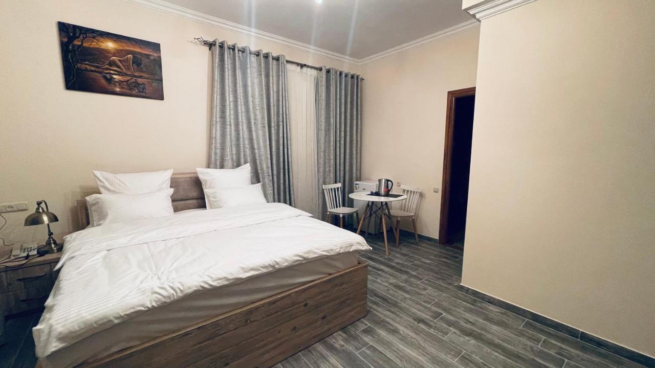 Altunyan Hotel Jerevan Eksteriør billede