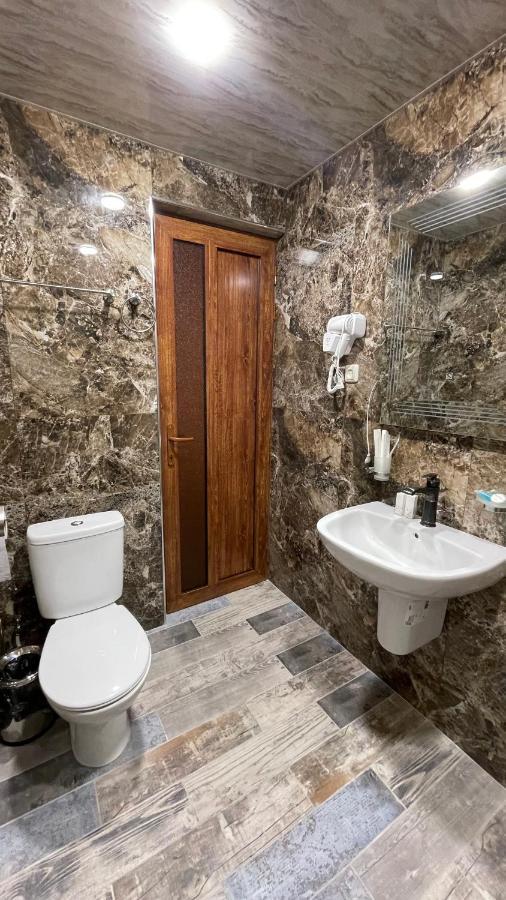 Altunyan Hotel Jerevan Eksteriør billede